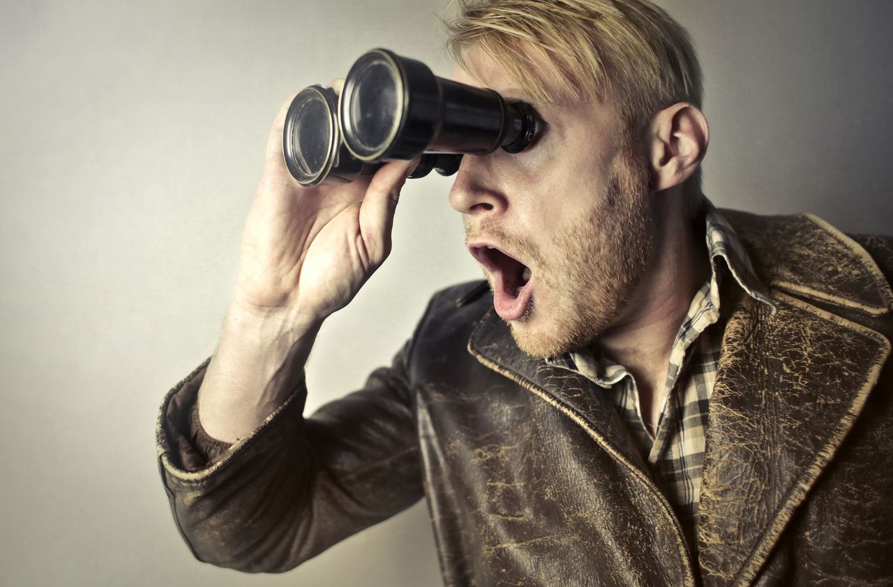 How to spy on competitor marketing